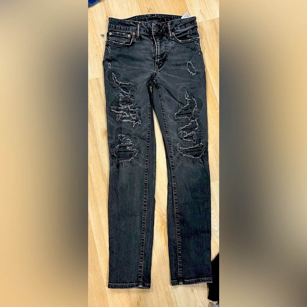 Ripped jeans